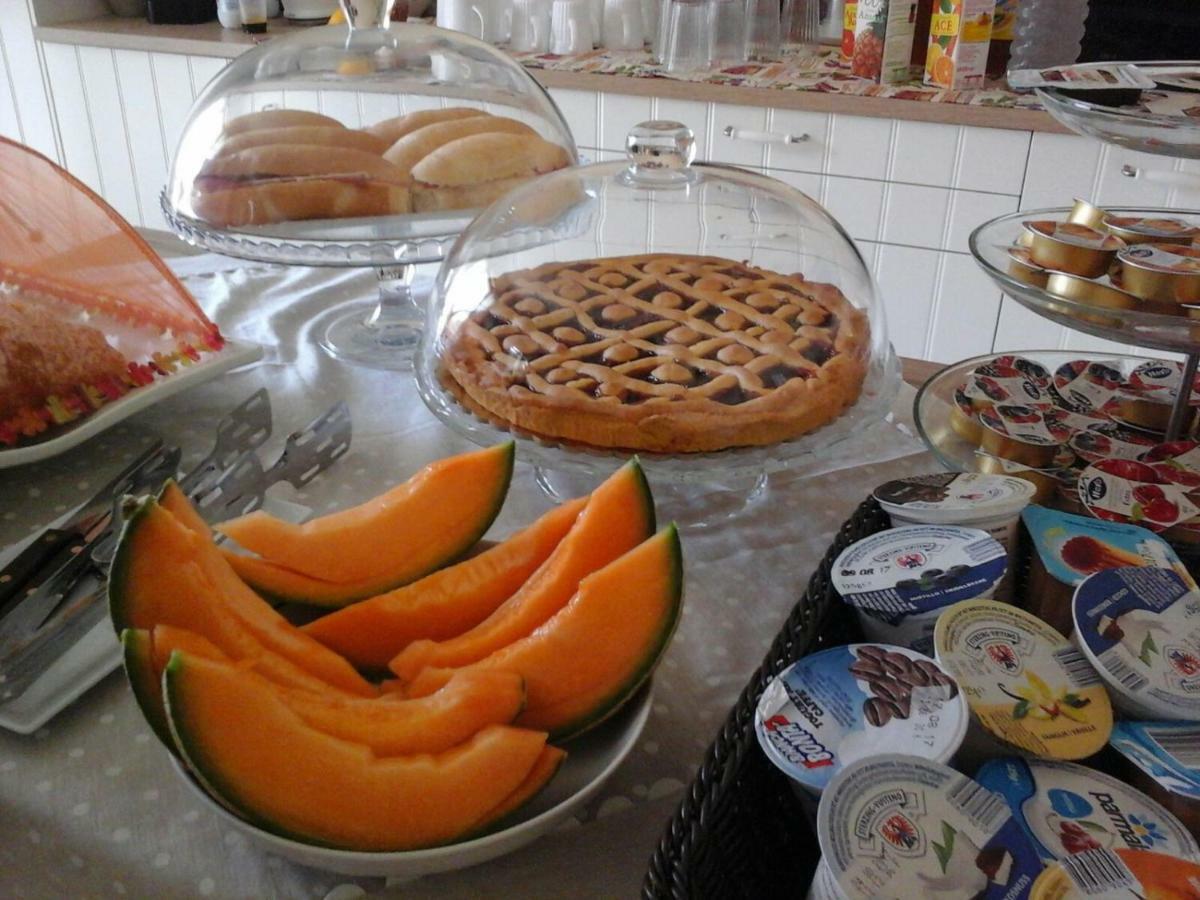 A Casa Di Nonna Bed & Breakfast โลเรโต ภายนอก รูปภาพ